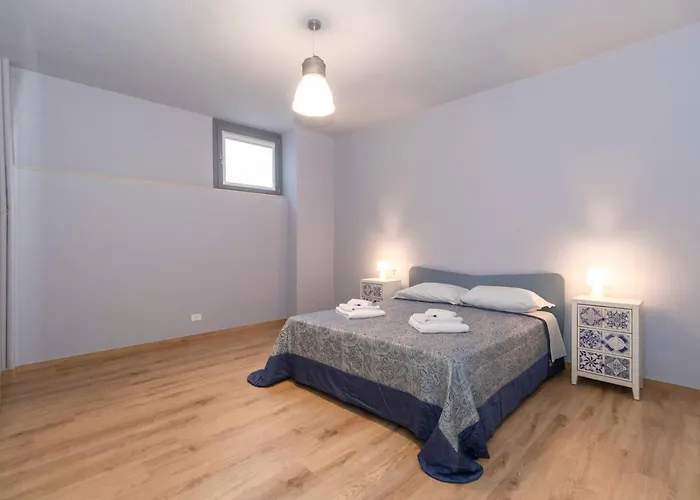 Guesthost - Roomy And Cozy Lingotto