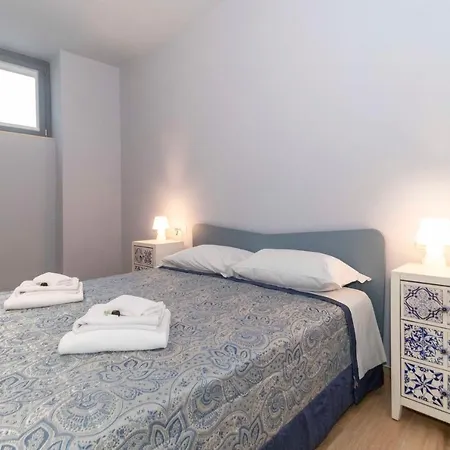 Guesthost - Roomy And Cozy Lingotto Appartamento