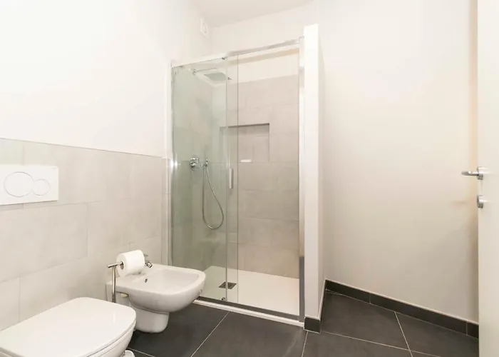 Guesthost - Roomy And Cozy Lingotto Appartamento