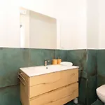 Guesthost - Roomy And Cozy Lingotto 아파트 *